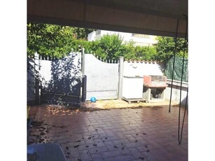 [TORVAIANICA, APPARTAMENTO CON GIARDINO IN VENDITA]