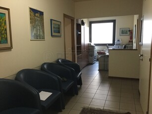 Ufficio / Studio in affitto a Ancona