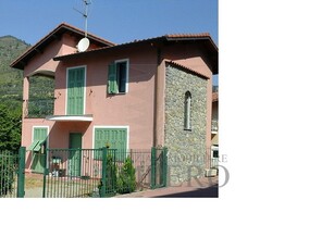 Villa con giardino in via tremola, Ventimiglia