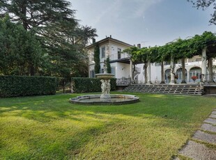Villa in vendita Via J. e R. Kennedy, 84, Besana in Brianza, Lombardia