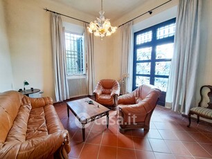 Villa in Vendita in Via francesco banchieri 4 a Capannori