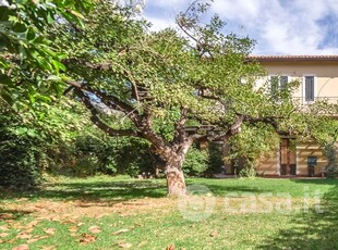 Villa in Vendita in Via Larunchi 3 a Giardini-Naxos