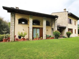 Villa in vendita Via Alpi, Missaglia, Lecco, Lombardia