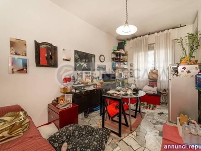 Appartamenti Milano Via Trasimeno 18 cucina: A vista,