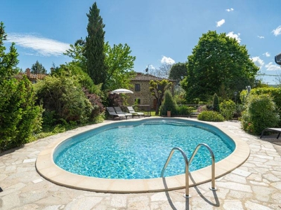 Casa con giardino, piscina e barbecue + vista panoramica