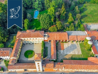 Villa in vendita 10 Stanze da letto a Palazzo Pignano