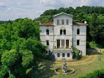 Villa in vendita 4 Stanze da letto a Montebello Vicentino