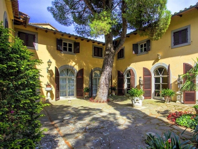 Villa in zona Strada in Chianti a Greve in Chianti
