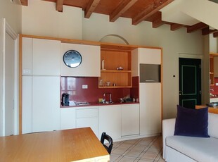 Appartamento con 2 camere da letto in affitto a Navigli, Milano