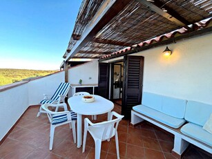 Appartamento con terrazzo panoramico, villaggio Li Ligni Bianchi, Porto Istana, Olbia