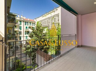 Appartamento di lusso in vendita Via Scaldasole, Milano, Lombardia
