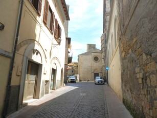 Appartamento in vendita in Tarquinia, Italia