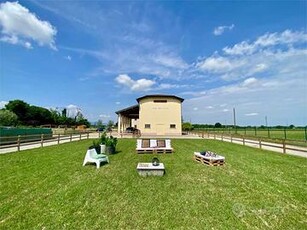 APPARTAMENTO IN VILLA CON GIARDINO - BIBBIANO - RE