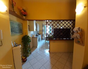 Appartamento - Quadrilocale a Chiusi Scalo, Chiusi