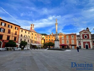 Appartamento ristrutturato, Massa centro storico