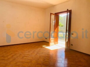Appartamento Trilocale in vendita a Aci Castello
