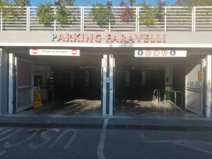 Box - Garage - Posto Auto in Vendita a Roma via faravelli