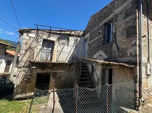 CASA DI CORTE A ISOLA DEL LIRI