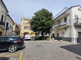 CASA SEMINDIPENDENTE A CASAPULLA