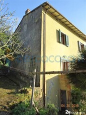 Casa singola da ristrutturare in vendita a San Giuliano Terme
