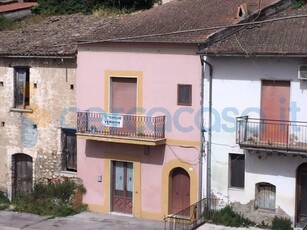 Casa singola da ristrutturare, in vendita in Via Tavernanova, Prata Di Principato Ultra