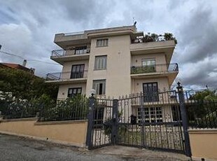 CASTELVERDE bilocale arredato con ampio terrazzo