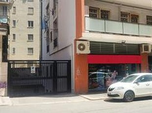 Locale Commercial 42 mq.ca Bari