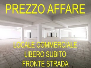 LOCALE COMMERCIALE LIBERO SUBITO - PREZZO AFFARE !