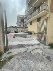 Magazzino in affitto a Bari