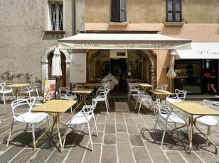 NEGOZIO A DESENZANO DEL GARDA