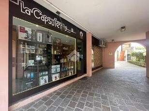 NEGOZIO A DESENZANO DEL GARDA