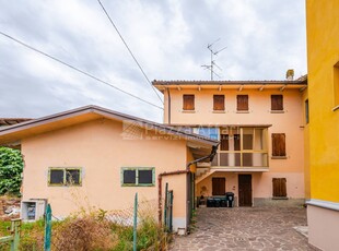 Porzione di casa di 127 mq a Montecchio Emilia