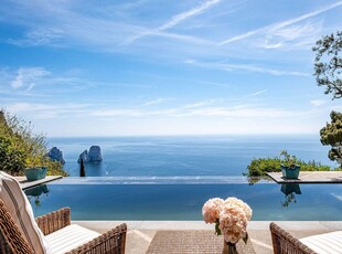 Prestigiosa villa di 110 mq in affitto, Capri, Campania