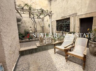 Prestigioso complesso residenziale in vendita Via San Pietro, Siracusa, Sicilia