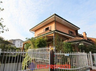 Villa a schiera in vendita a Limbiate