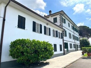 Villa in buono stato di 1170 mq. a Gragnano