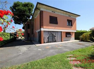 Villa in buono stato di 300 mq. a San Cassiano A Vico