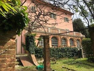 Villa in vendita a Calci