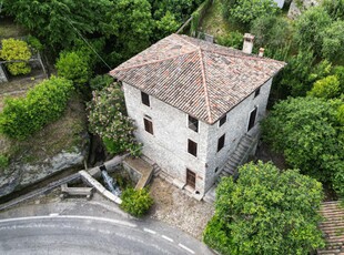 Villa in vendita a Gargnano