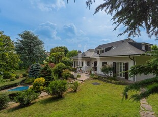 Villa in vendita a Usmate Velate