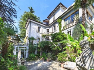 Villa in vendita Argegno, Lombardia