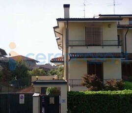 Villa in vendita in Via Fagnana 21, Turate