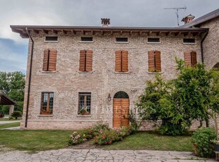 Villa in vendita via Garzara, Ceresara, Mantova, Lombardia