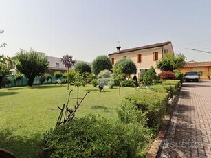 VILLA SINGOLA A SAN GIORGIO BIGARELLO