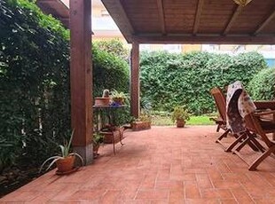 VILLETTA A SCHIERA + BOX AUTO + GIARDINO + BALCONI