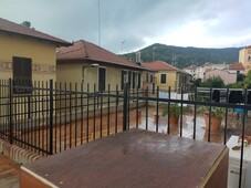 Bilocale abitabile in zona Villapiana a Savona