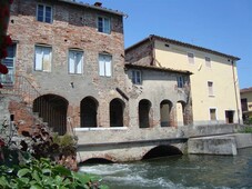 Casa semi indipendente in zona San Pietro a Vico a Lucca