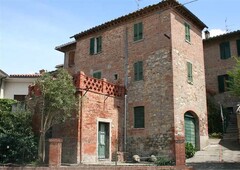 Casa semi indipendente da ristrutturare in zona Macchie a Castiglione del Lago