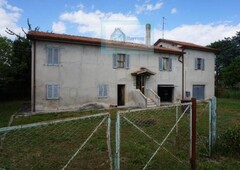villa indipendente in vendita a Maiolati Spontini