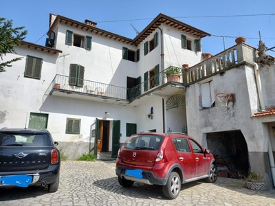 Casa indipendente con terrazzo, Capannori matraia